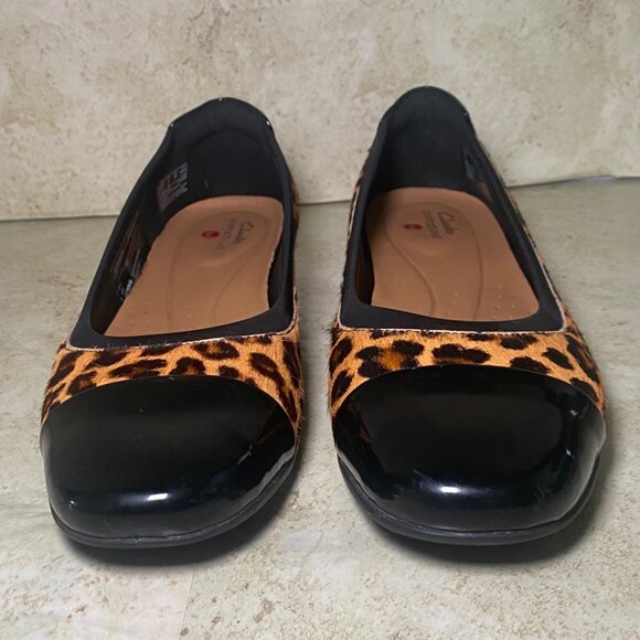 Clarks Leopard Print Ballet Flats With Black Patent Toe Cap Womens Size 8 - Picture 2 of 9
